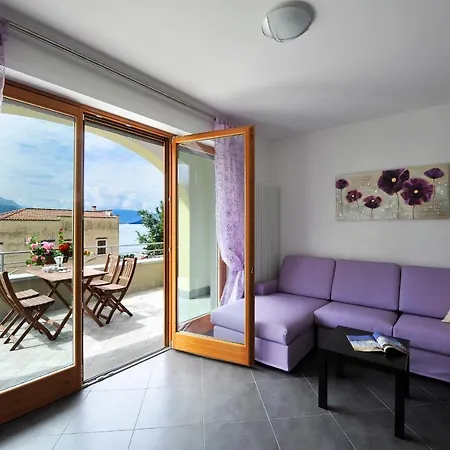 Appartement Sleeps 6 Pool Air Con *